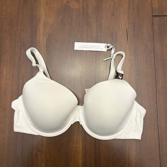 NWT Victoria's Secret T-Shirt Lightly Lined Full Coverage Bra Women 36C White - Picture 3 of 16
